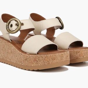 Super cute trend setter summer wedges with adorable buckle.